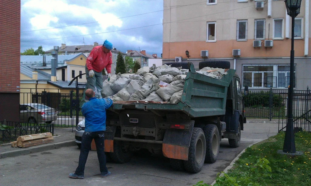 Вывоз строительного мусора в Тихорецке от 1649 руб. – ПроМусор