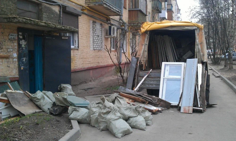 Вывоз мусора после ремонта в Тихорецке от ПроМусор — цены от 4638 руб., быстро и недорого