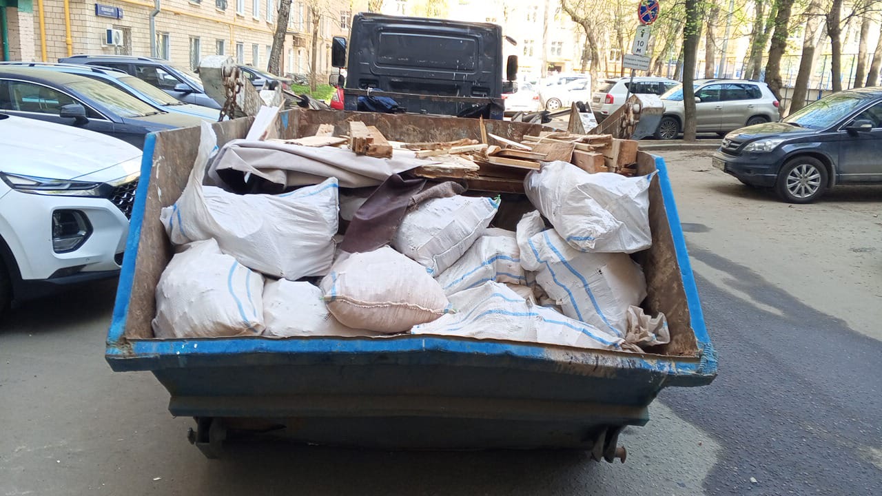 Вывоз мусора из магазина в Тихорецке в октябре