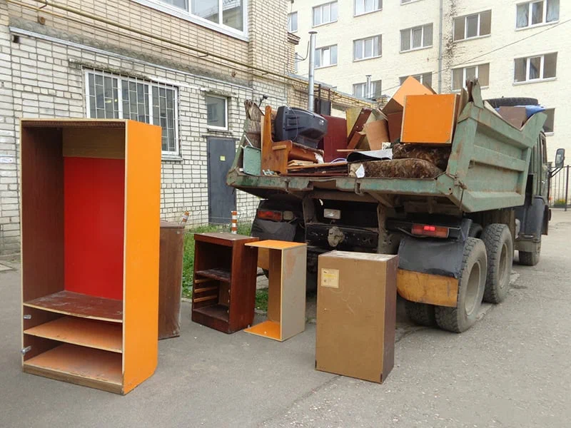 Вывоз шкафа в Тихорецке от ПроМусор — недорого, демонтаж, утилизация, вывоз из квартиры от 876 руб